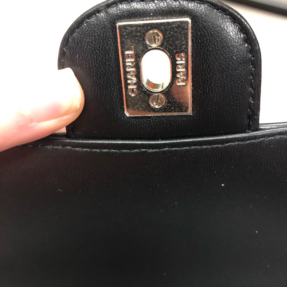 Chanel 20B Mini Chevron Black Lambskin LGHW - Picture 7 of 10